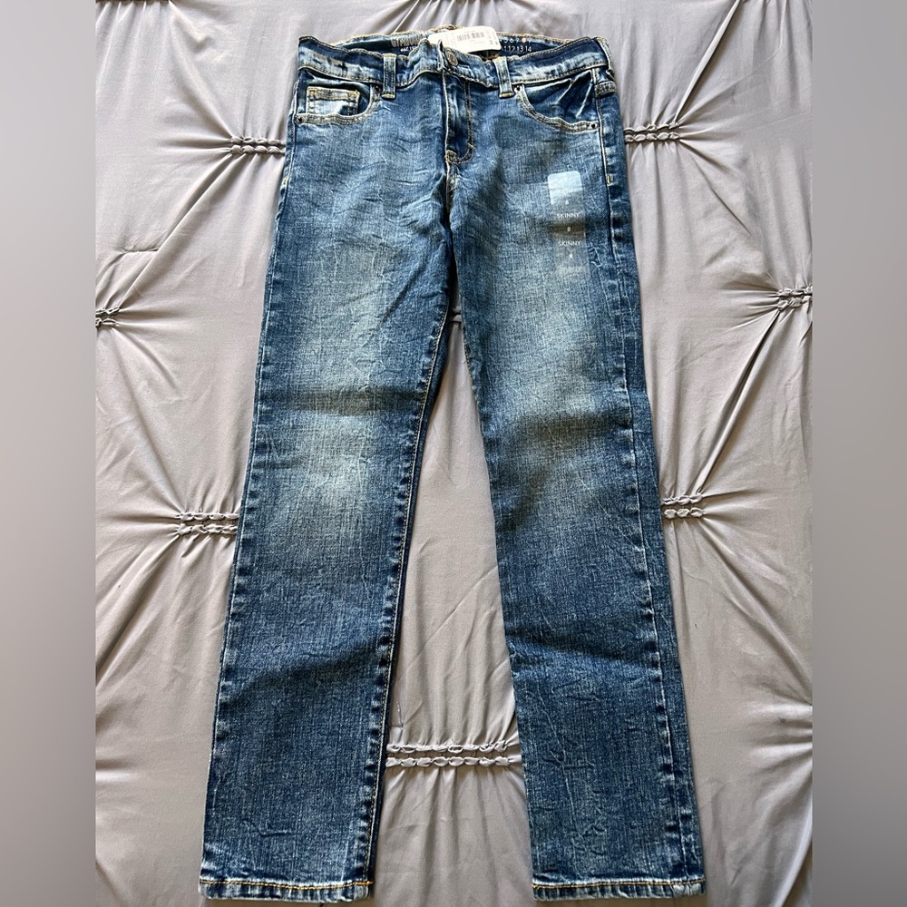 NWT Boys’ Gymboree jeans with an adjustable waist.